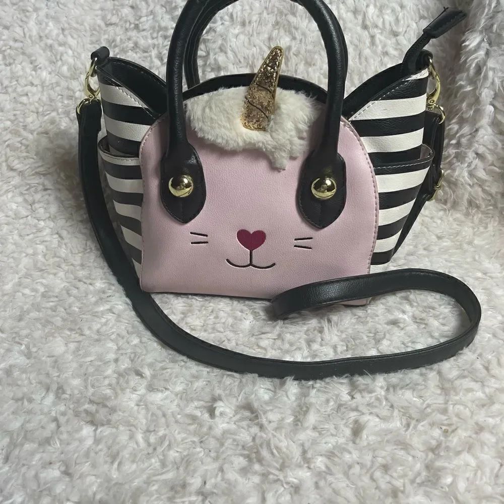 Betsey Johnson unicorn kitty small/crossbody bag  pink,black & white stripes - Picture 3 of 9